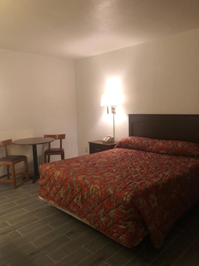 بورت لافاكا Royal Inn المظهر الخارجي الصورة