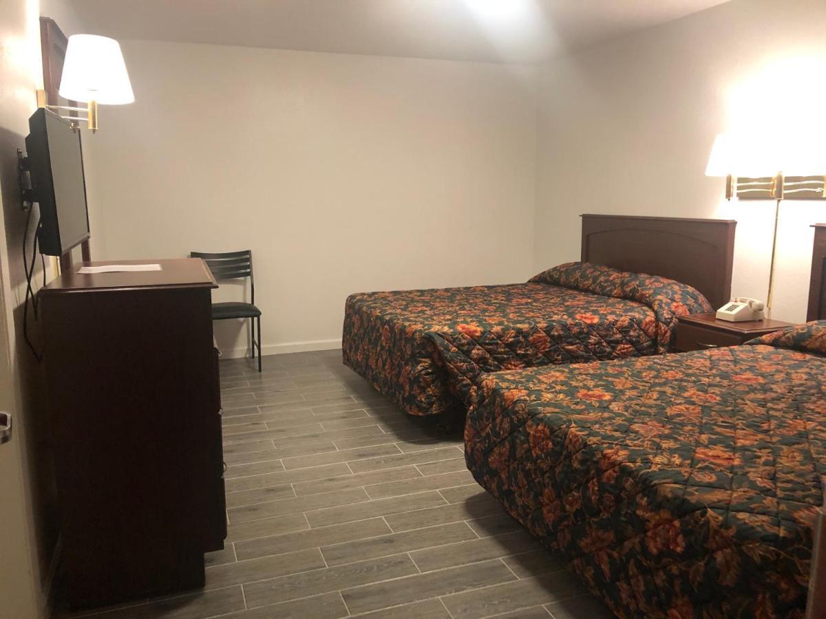 بورت لافاكا Royal Inn المظهر الخارجي الصورة